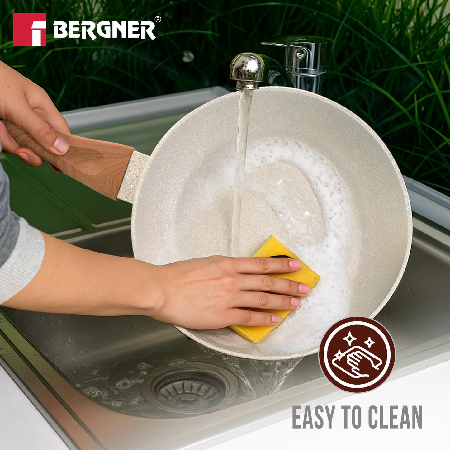 BERGNER Ivory Granite Non-Stick 24cm Frypan, 3-Layer Marble Healthy Coating, Frying Pan with Wooden Soft Touch Rivetless Handle, PFOA Free, Less Oil, Forged Aluminium - Induction and Gas Stove Ready